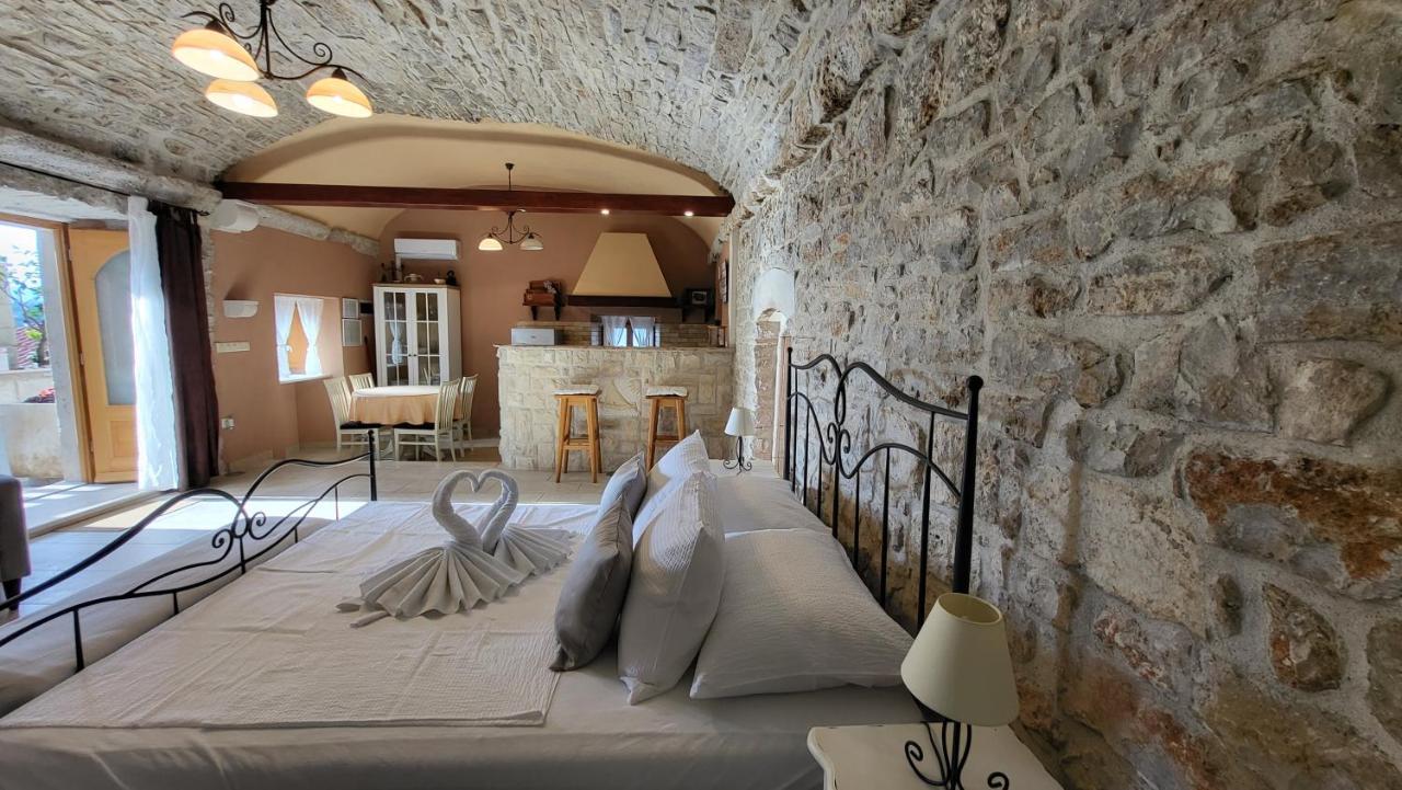 Stone House Apartments Didini Dvori Λομπάρδα Εξωτερικό φωτογραφία
