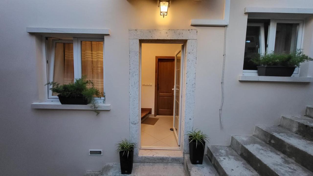 Stone House Apartments Didini Dvori Λομπάρδα Εξωτερικό φωτογραφία