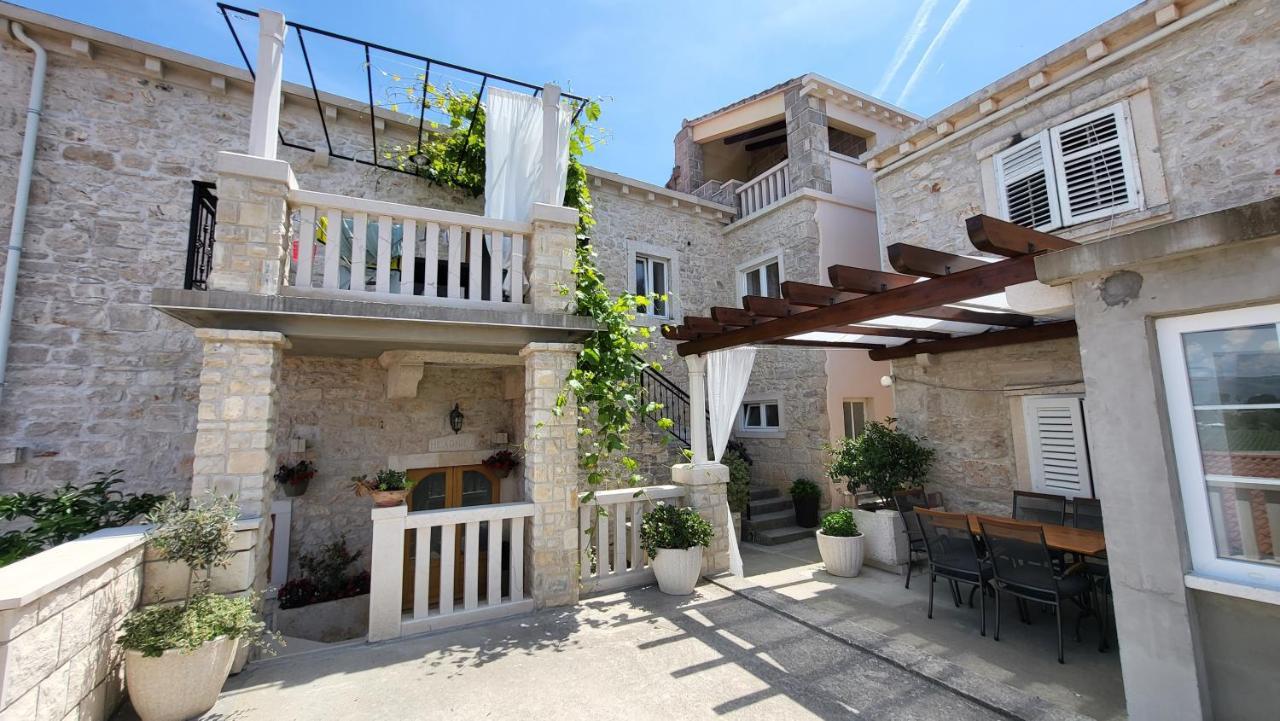 Stone House Apartments Didini Dvori Λομπάρδα Εξωτερικό φωτογραφία