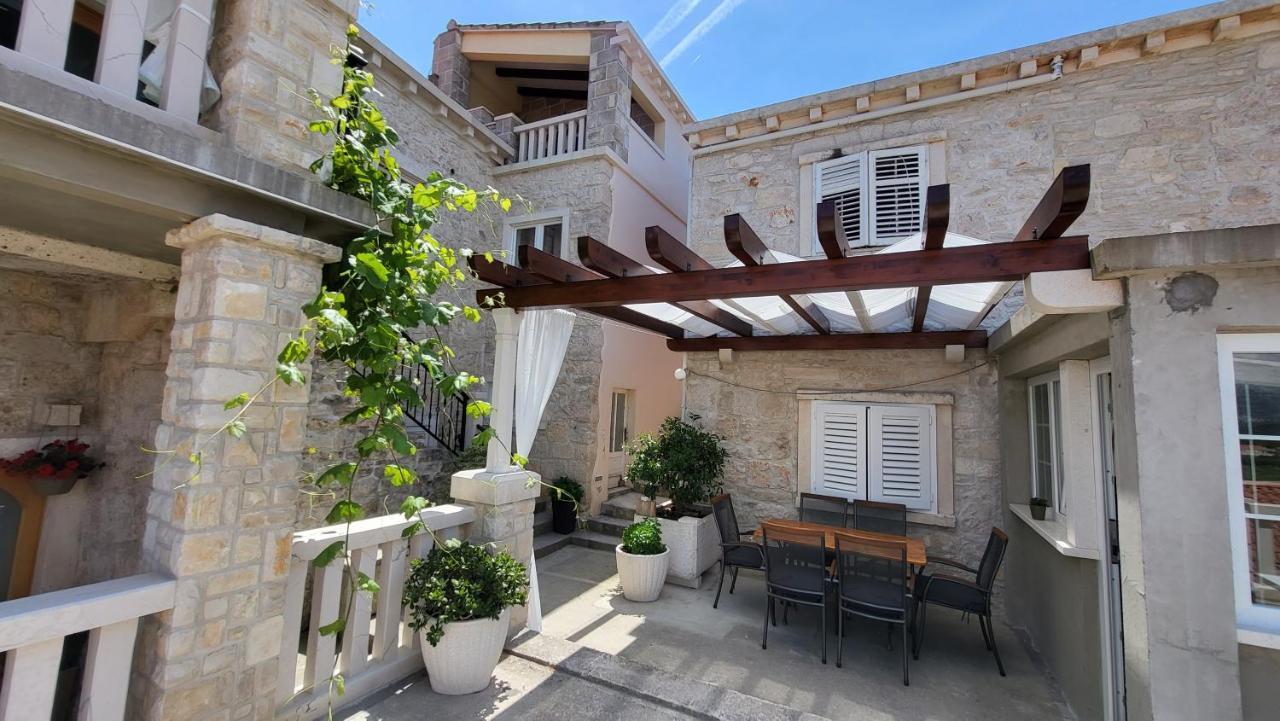 Stone House Apartments Didini Dvori Λομπάρδα Εξωτερικό φωτογραφία