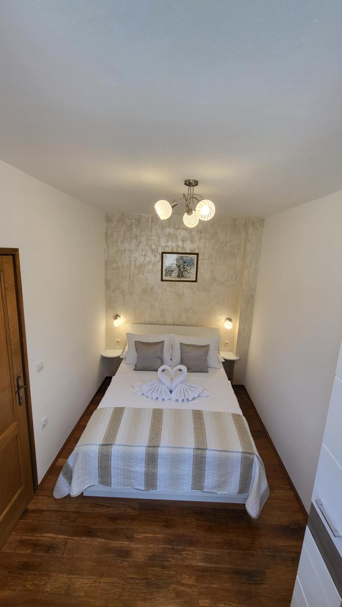 Stone House Apartments Didini Dvori Λομπάρδα Δωμάτιο φωτογραφία